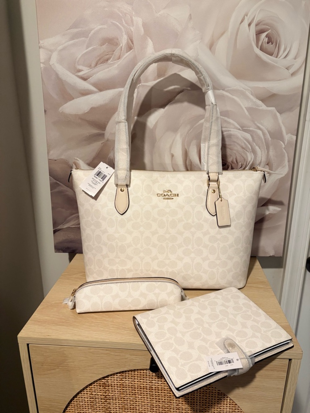 BNWT Authentic Coach Chalk Signature Bundle_Gallery Tote/Notebook/Lippie Case! - Picture 10 of 10